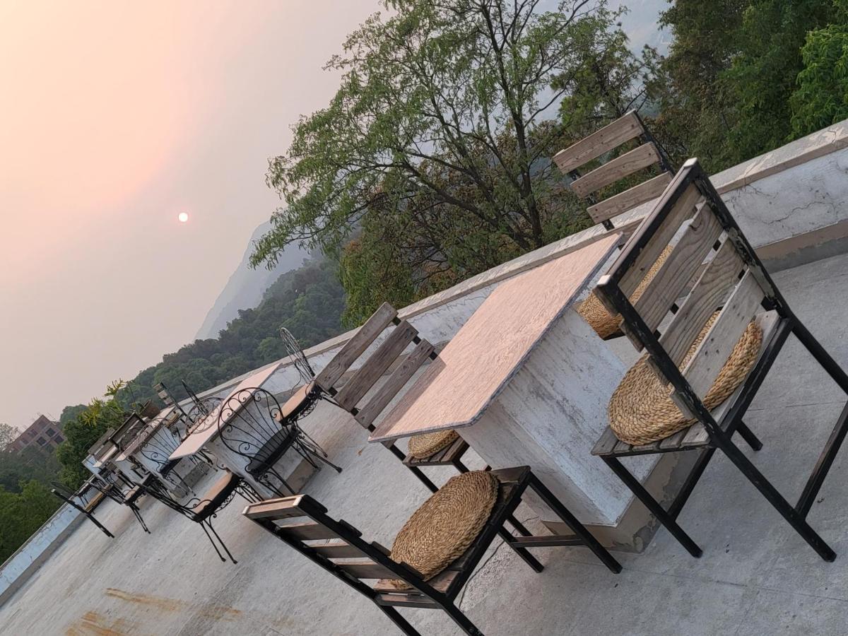 Naldum Village Resort By The Edge Nagarkot Exteriör bild